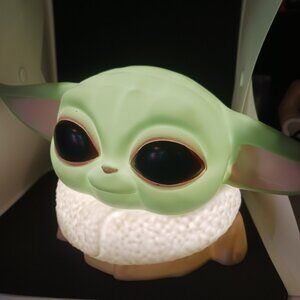 Disney Star Wars The Mandalorian The Child Bust Mood Light Lamp Baby Yoda Grogu